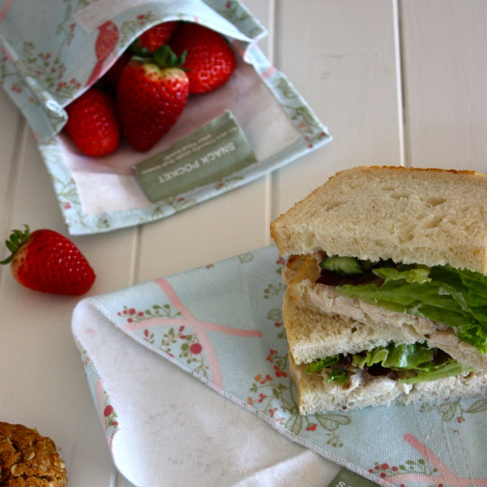 4MyEarth Sandwich Wrap in blues of Love Birds print