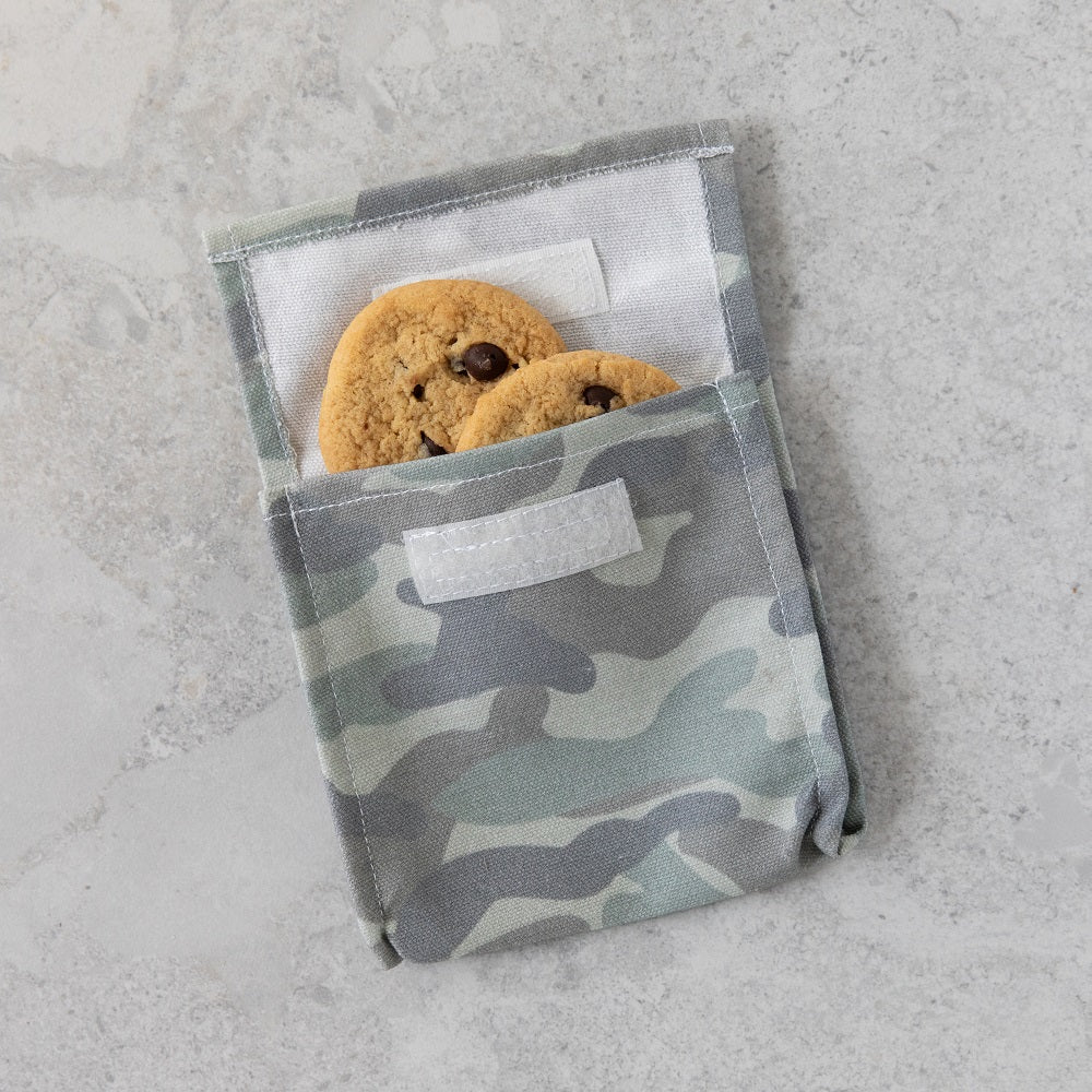4MyEarth Camo Snack Pocket with cookies