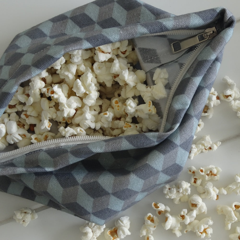 4MyEarth Food Bag is perfect for popcorn, shown in our Geo bag